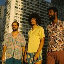 Amor De Indie Chords by Boogarins