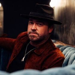 Summer Of Us Chords by Lee Brice