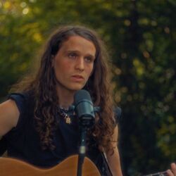 Sunshine Chords by Briston Maroney