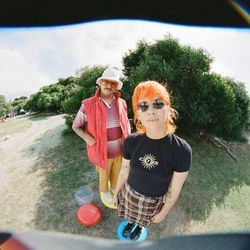 I Keep Chords by BROODS