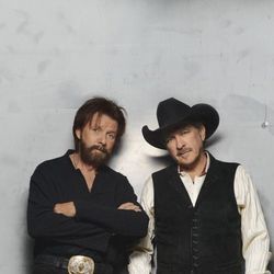 Hangin Round The Mistletoe Chords by Brooks & Dunn