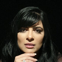 Com Muito Louvor Chords by Fernanda Brum