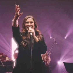 Vem, Espírito De Deus Chords by Bruna Olly
