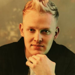 Cade Thompson chords for Dear future wife