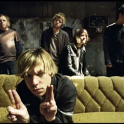 Cover Me Again Chords by Cage The Elephant