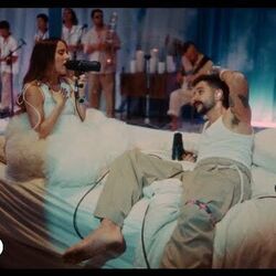 Camilo, Evaluna Montaner chords for Plis