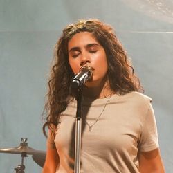 Slow Lie Chords by Alessia Cara