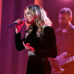 What He Didn't Do Chords by Carly Pearce