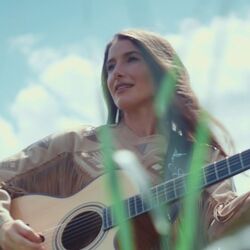 Caroline Jones chords for Storm chaser