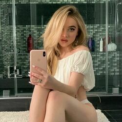 Mona Lisa  by Sabrina Carpenter