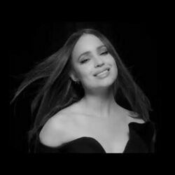 Applause Chords by Sofia Carson