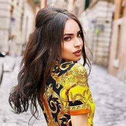 Stuck On The Outside Chords by Sofia Carson