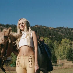 Sinners In A Small Town Chords by Carter Faith