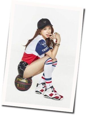 Alone Chords by Chaeyoung (채영)