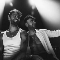 Ipad Intro by The Chainsmokers