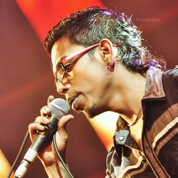 Rosa Pethi Athurala රෝස පෙති අතුරාලා Chords by Chamara Weerasinghe