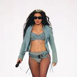 Party 4 U Chords by Charli XCX