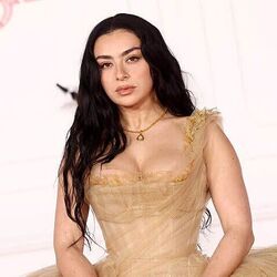 Seeing Things Chords by Charli XCX