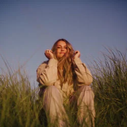 Walking Away Chords by Chelsea Cutler