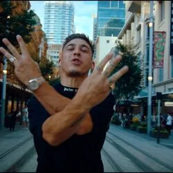 Laying Low Chords by Chillinit