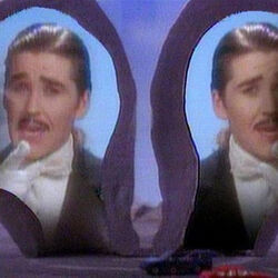 King In A Catholic Style Bass Tab by China Crisis