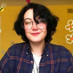 Idontwannabeyouanymore Ukulele Chords by Chloe Moriondo