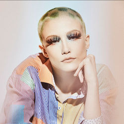 Strawberry Blonde Tabs by Chloe Moriondo