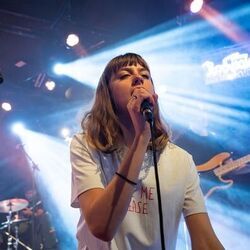 Tiny Screens Chords by Chloe Slater