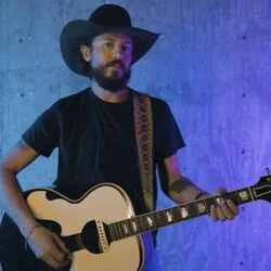 Easy To Love Harder To Hold Chords by Chris Janson