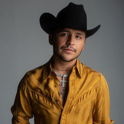 2 Veces Chords by Christian Nodal
