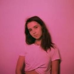 2 Hold U Chords by Clairo