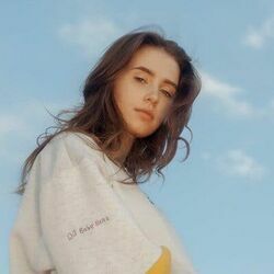 Lady Chords by Clairo
