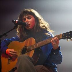Pier 4 Chords by Clairo