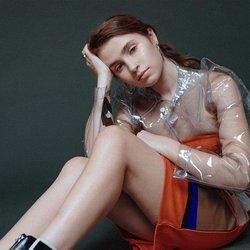 Sis Tabs by Clairo