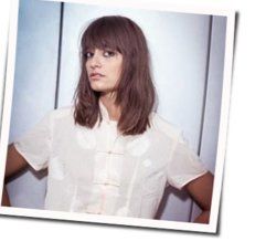 On Ne Meurt Pas Damour Chords by Clara Luciani