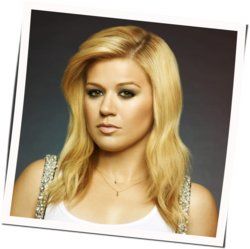 Feel It Coming On Chords by Kelly Clarkson