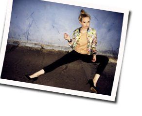 I'm Leaving Chords by Leslie Clio