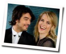 Christmas Around Me Chords by The Common Linnets