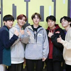 Radio Ukulele Chords by DAY6
