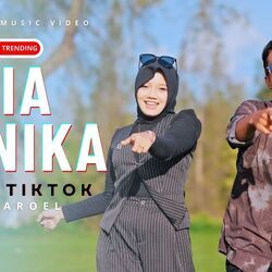 Tia Monika Chords by Dek Aroel