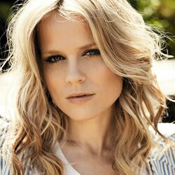 Beautiful Distraction by Ilse Delange