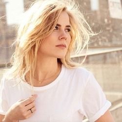 Changes by Ilse Delange