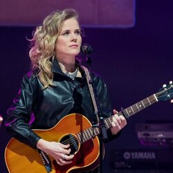 Lonely Too Tab by Ilse Delange