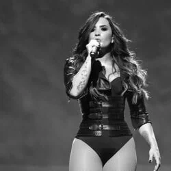 Falling Over Me Chords by Demi Lovato