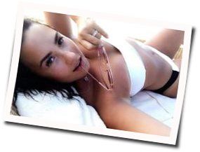 Lonely (feat. Lil Wayne) Chords by Demi Lovato