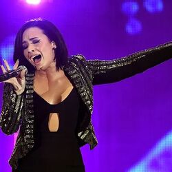 Stone Cold  Chords by Demi Lovato