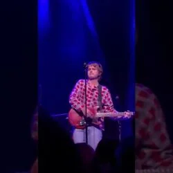 Gap Tooth Smile Chords by Djo