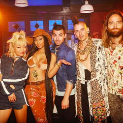 Kissing Strangers Chords by Dnce And Nicki Minaj