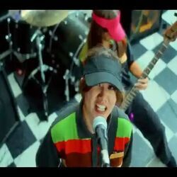 The Dollheads chords for Burger king is hiring