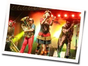 Marimbondo Azul Chords by Dona Zefinha